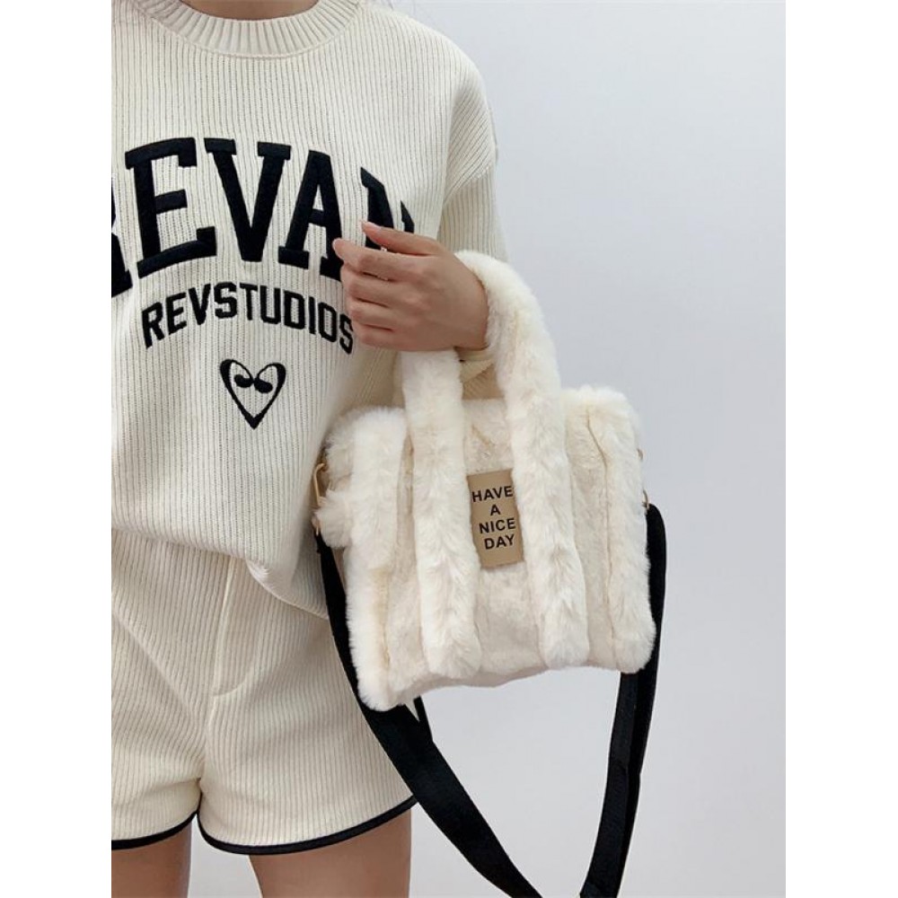 Women's Daily Y2K Letter Patched Design Fluffy Fuzzy Furry Textured Faux Fur Crossbody Shoulder Bag Women's Daily Y2K Letter Patched Design Fluffy Fuzzy Furry Textured Faux Fur Crossbody Shoulder Bag